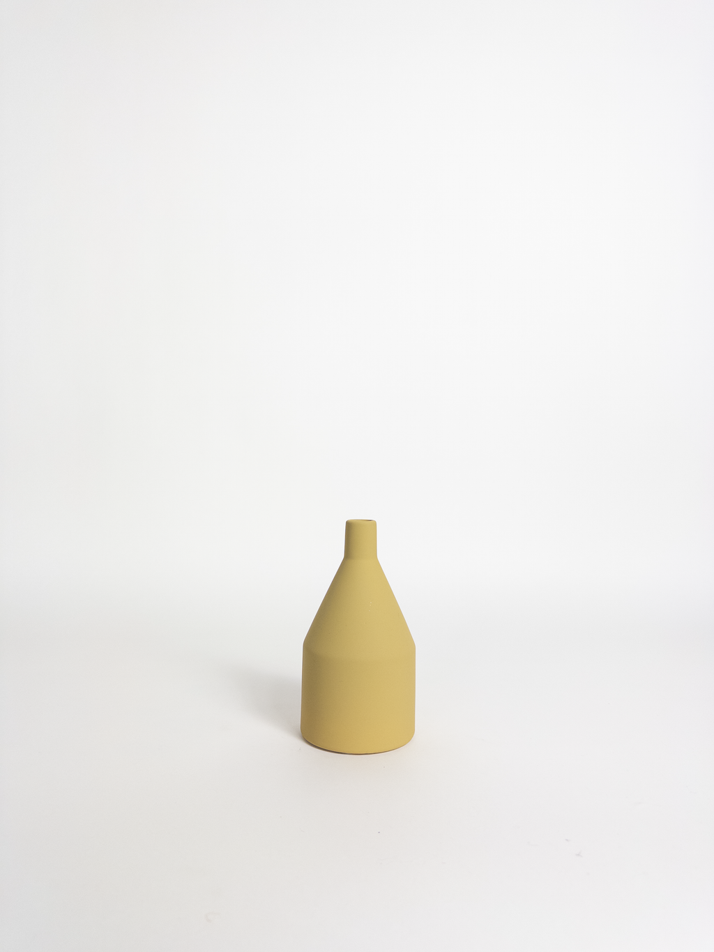 Chrysler Vase Dusty Citron H16.7cm