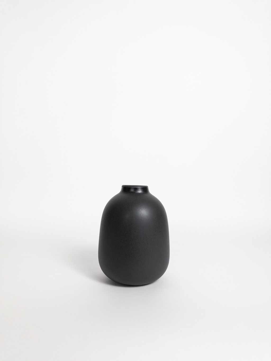 Eclipse Vase Matte Black