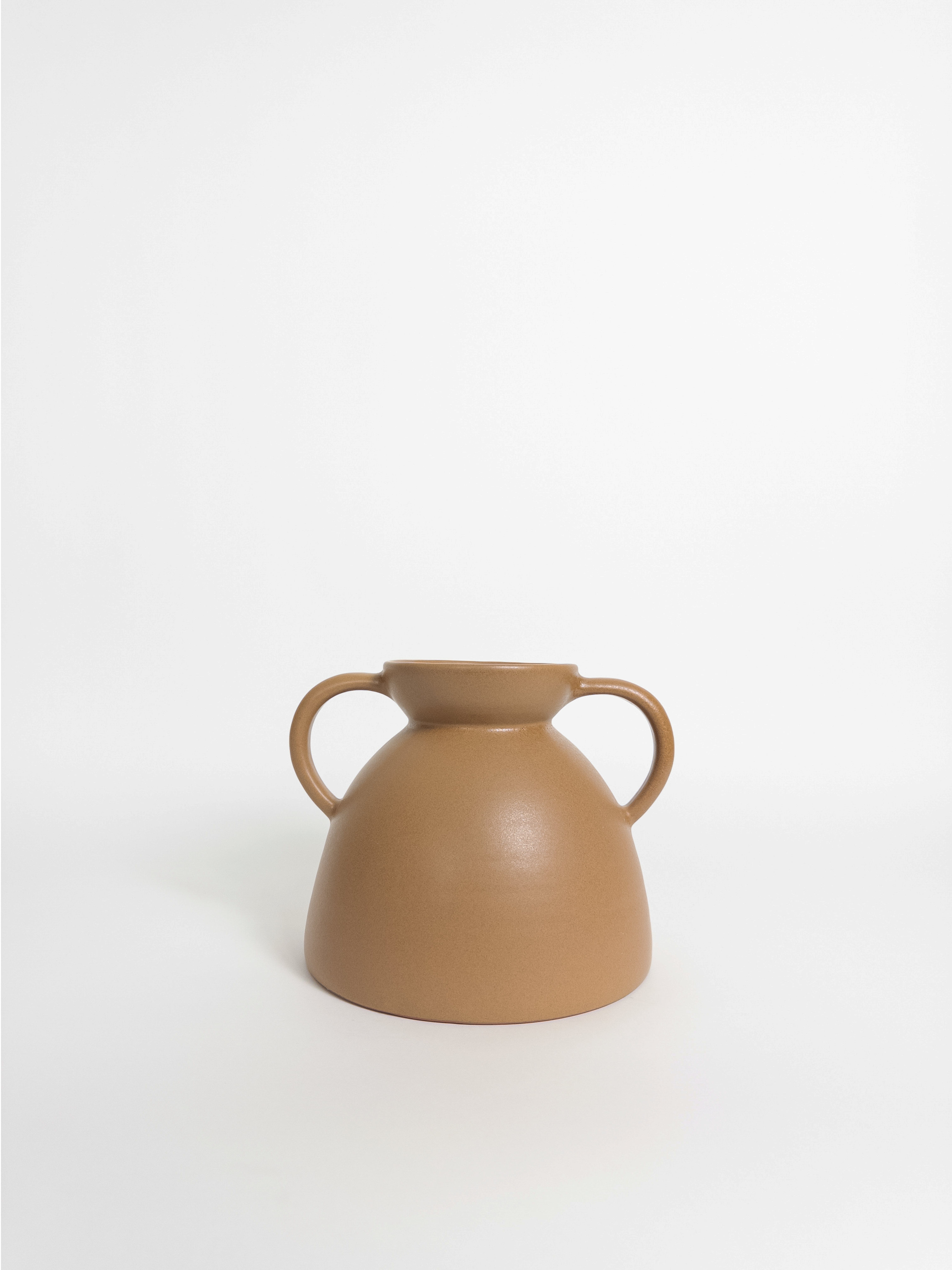 Cole Handled Vase Earth