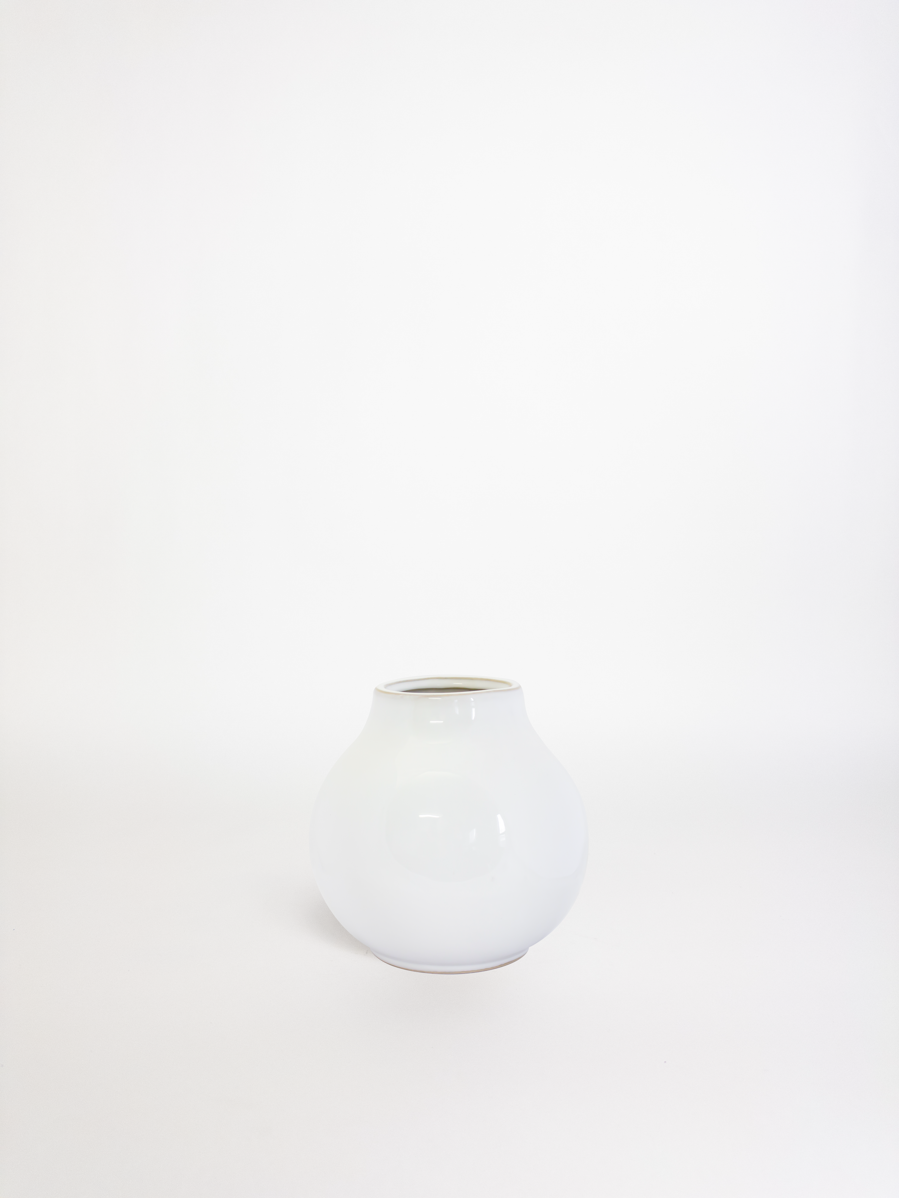 Ariel Round Vase