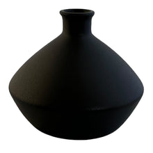 Load image into Gallery viewer, Cole Tagine Vase