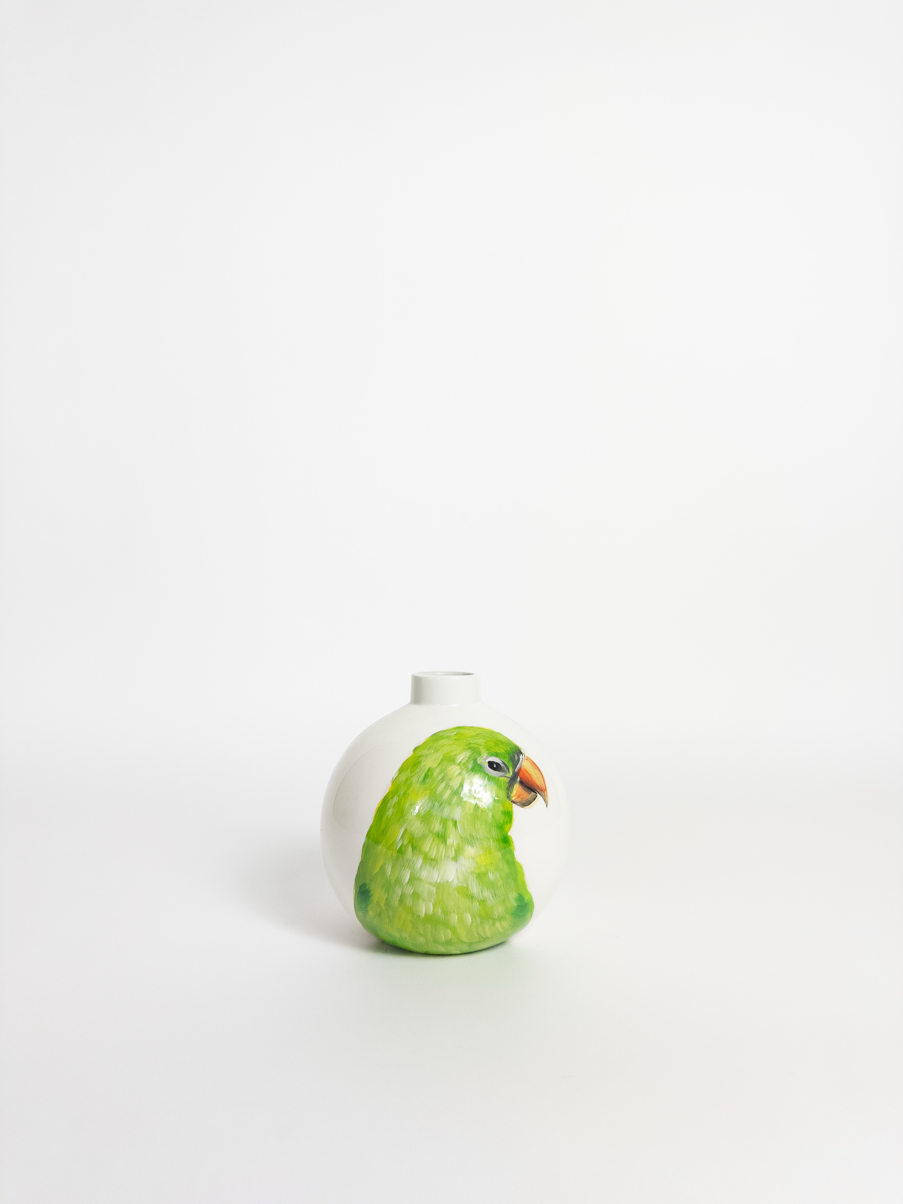 Macaw Vase White/Green