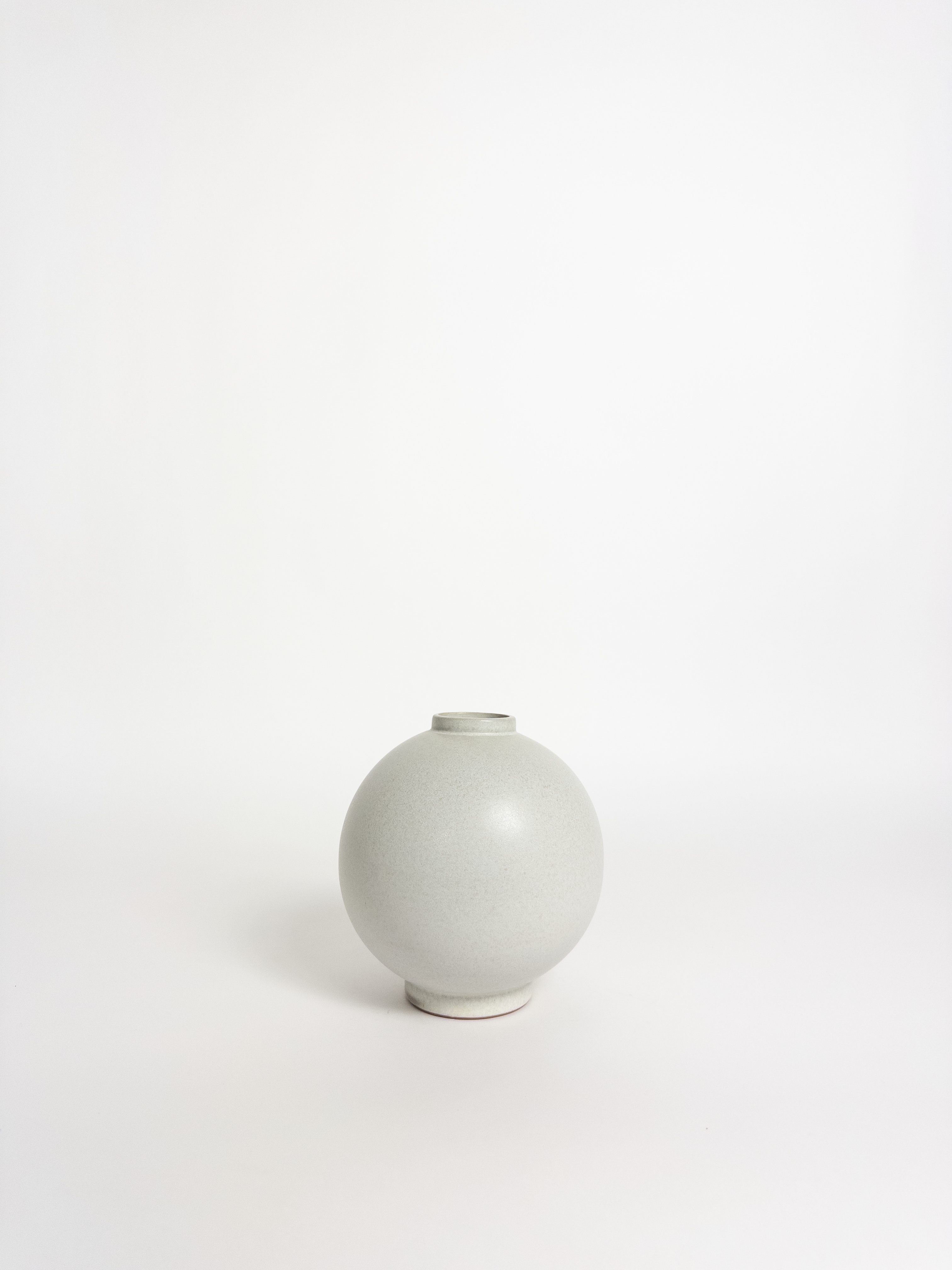 Obi White Vase