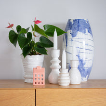 Load image into Gallery viewer, Izu Wooden Vase