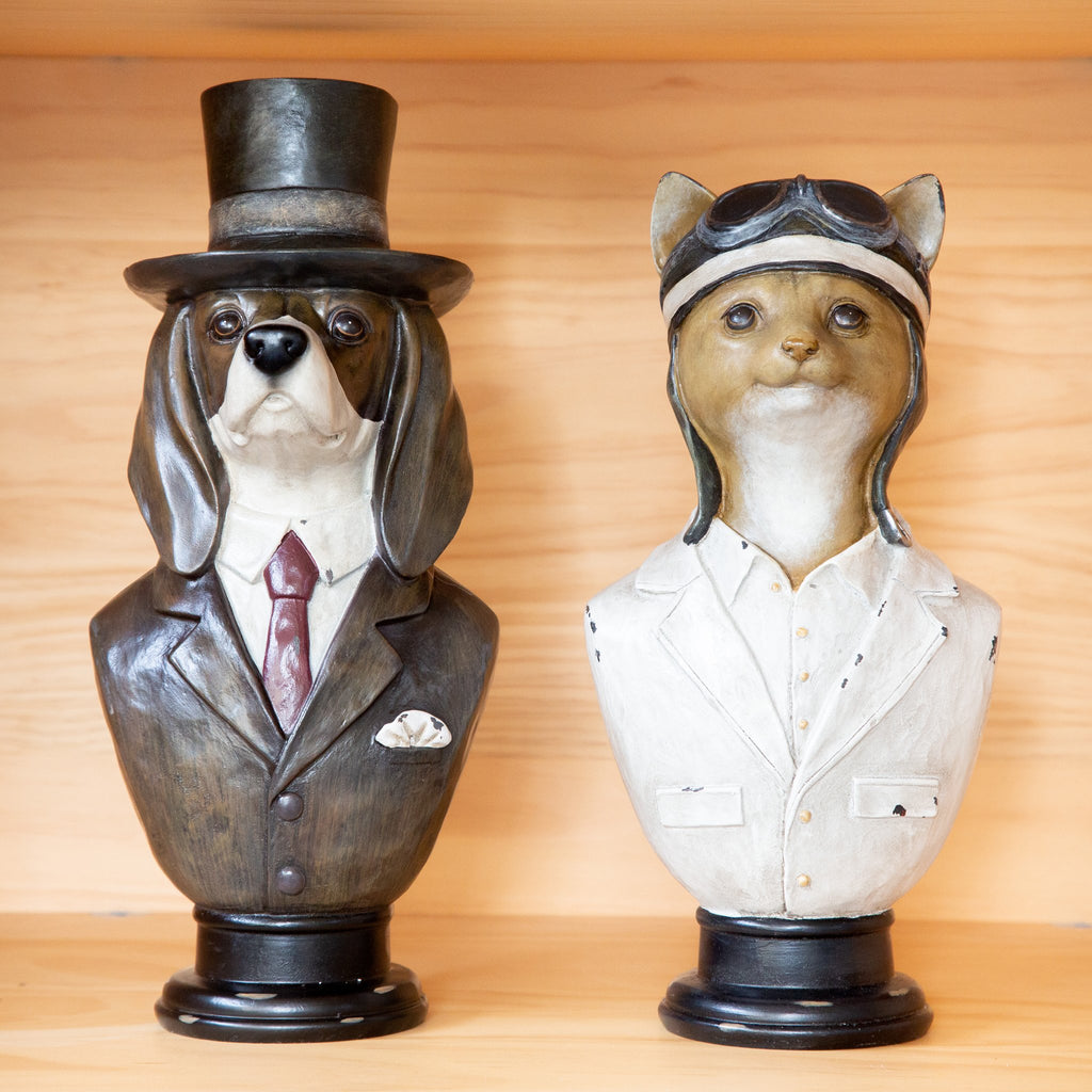 Busto Pilot Cat Statue