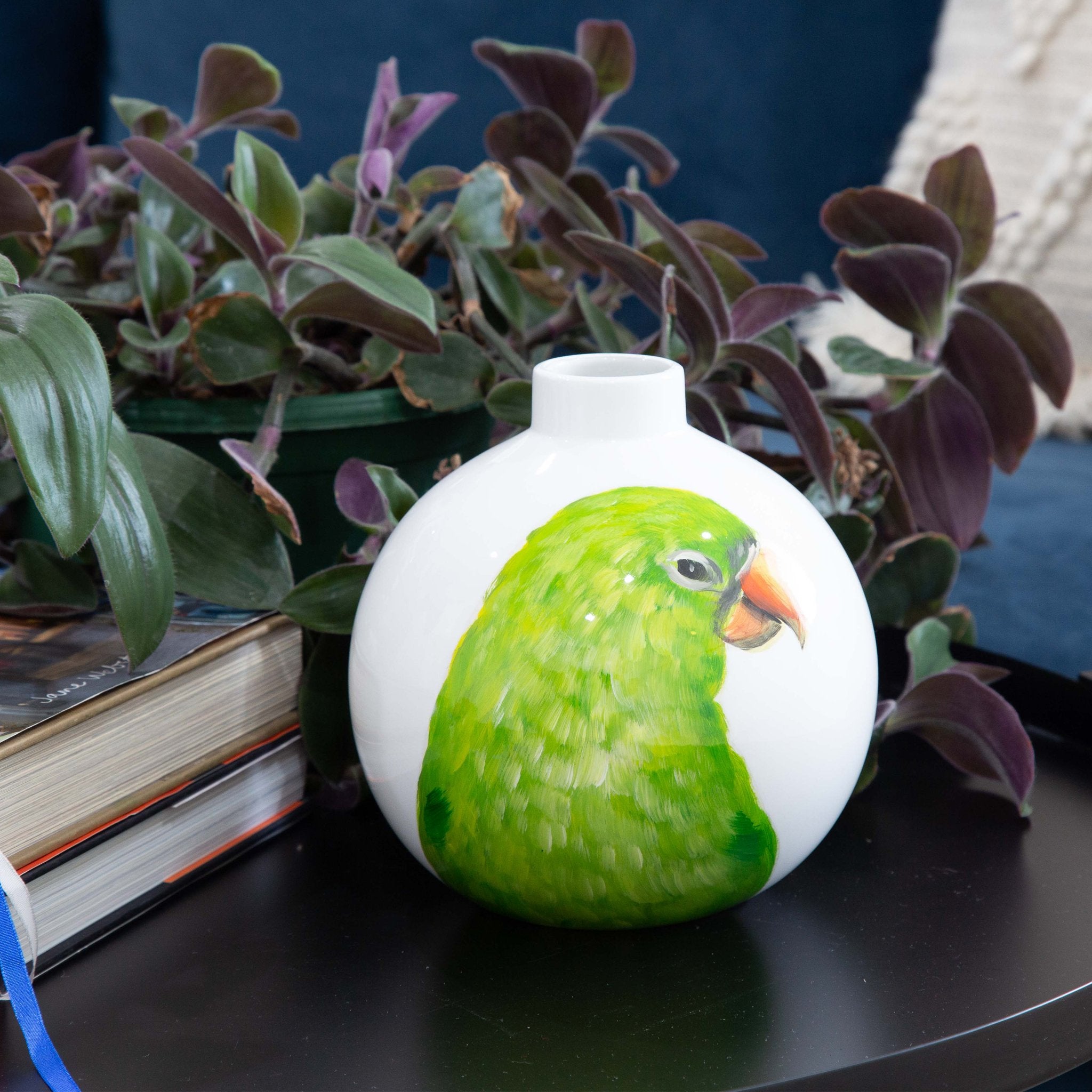 Macaw Vase White/Green